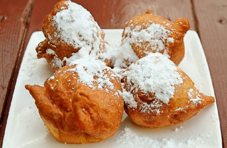 2021-11-29-gastro-DESERTI-fritule