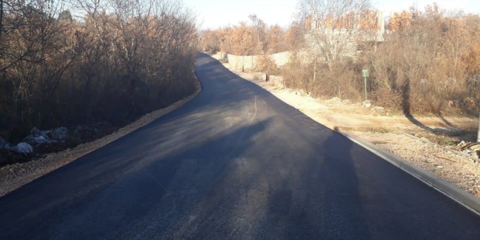 Novi asfalt Grubine – Ivanbegovina