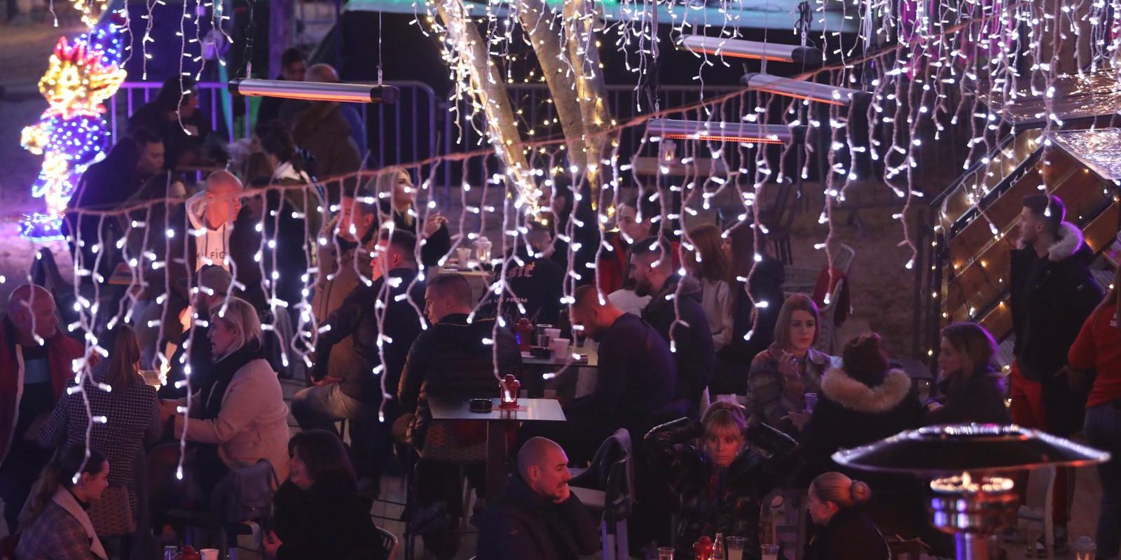 Split: Advent na bedemima Cornaro okupio mnoštvo građana