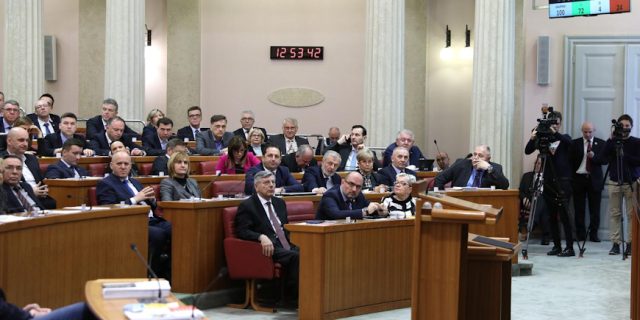 Ponovno glasovanje u Saboru nakon što je prethodno glasovanje prekinuto zbog kvoruma