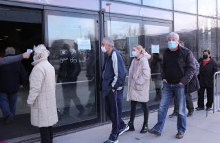 Split: Porastom broja zaraženih povećava se i broj onih koji se žele cijepiti