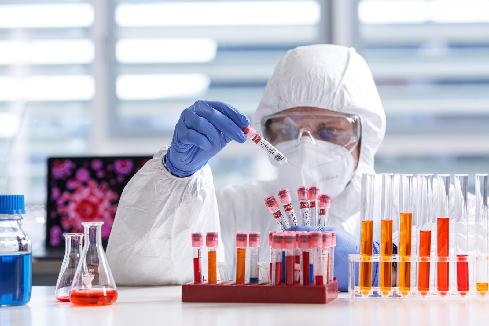 Val epidemije izazvan omikronom i dalje uzrokuje velik broj novozaraženih