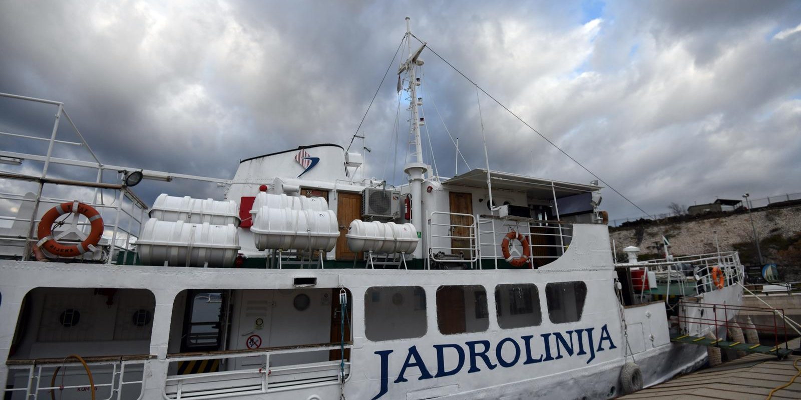 Hrvatska brodska kompanija Jadrolinija danas slavi 75. rođendan