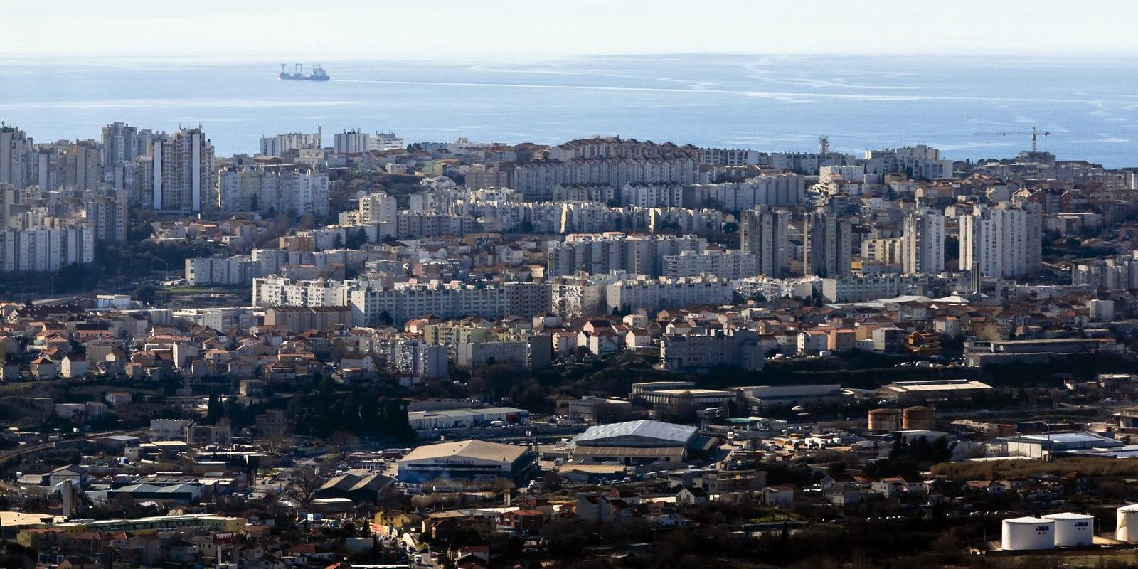 Panorama Splita s tvrđave Klis