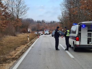 Jedna osoba poginula u sudaru tri vozila nedaleko Pazina