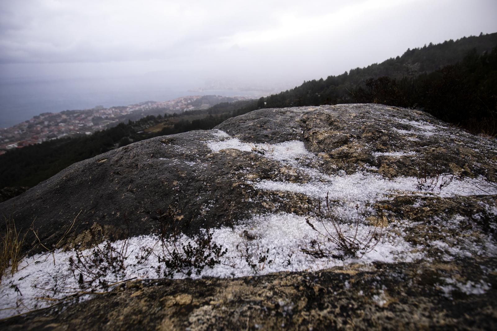 Nevrijeme s kišom pogodilo je Split i okolicu