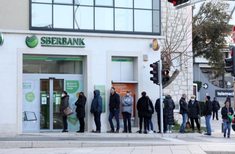 HNB proglasio dvodnevni moratoriji na Sberbanku, klijenti dnevno mogu raspolagati s 7280 kuna