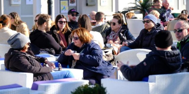 PXL_130222_91966155-696×464