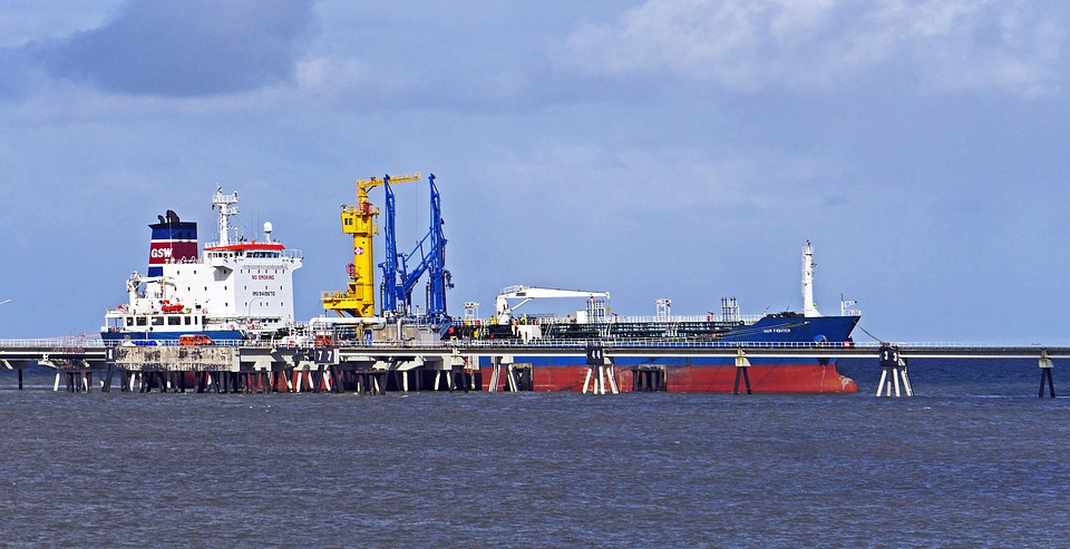 the-outer-port-3108235_960_720