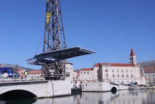 Trogir: Počela montaža Čiovskog mosta