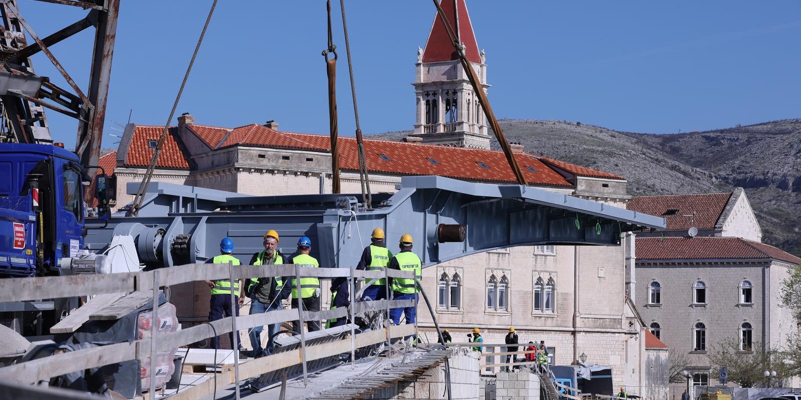 Trogir: Počela montaža Čiovskog mosta