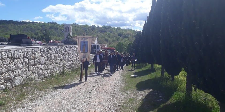 Procesija sv Marka Podbablje – 021 portal