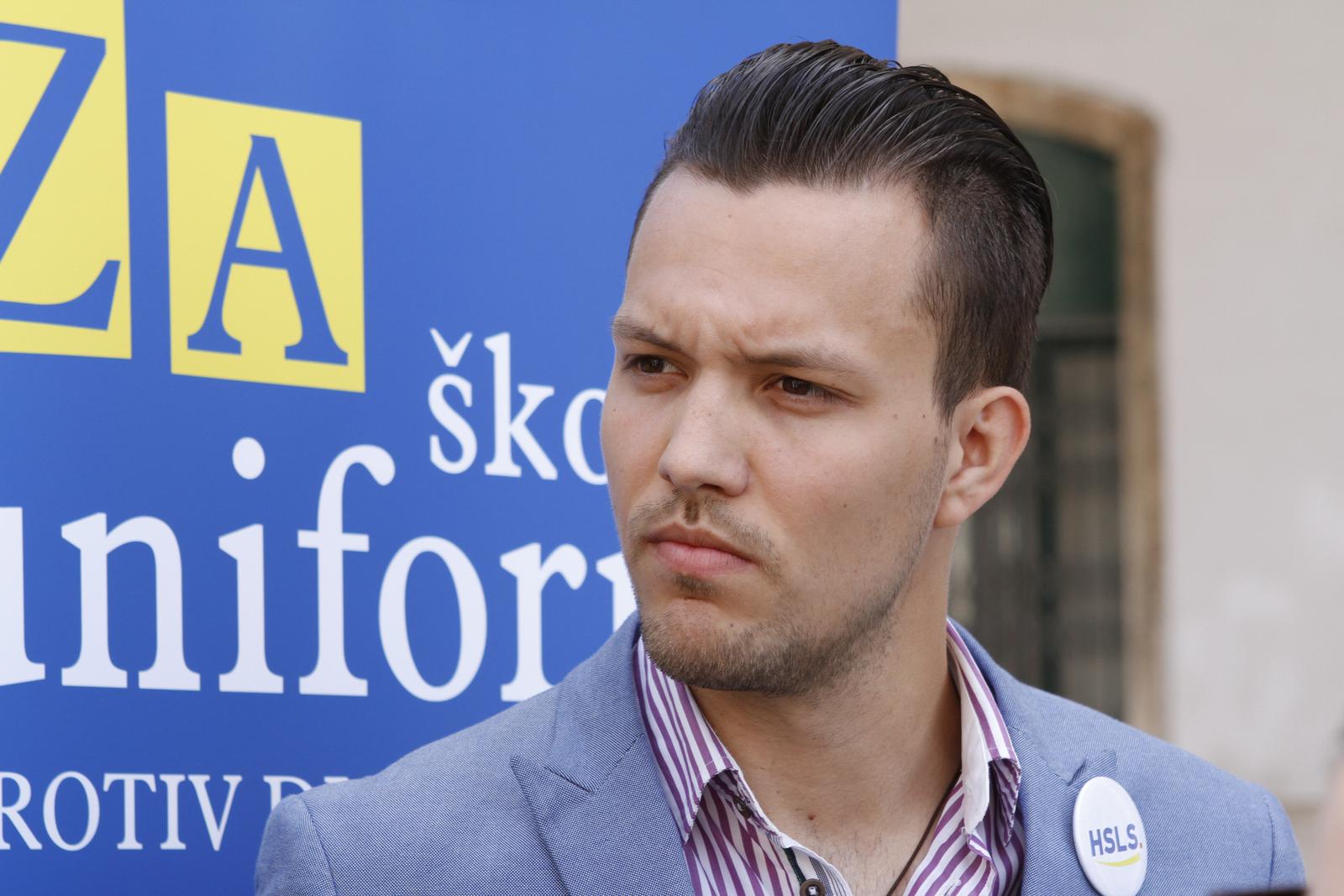 Split: Konferencija za medije Inicijative Za uvo?enje kolskih uniformi