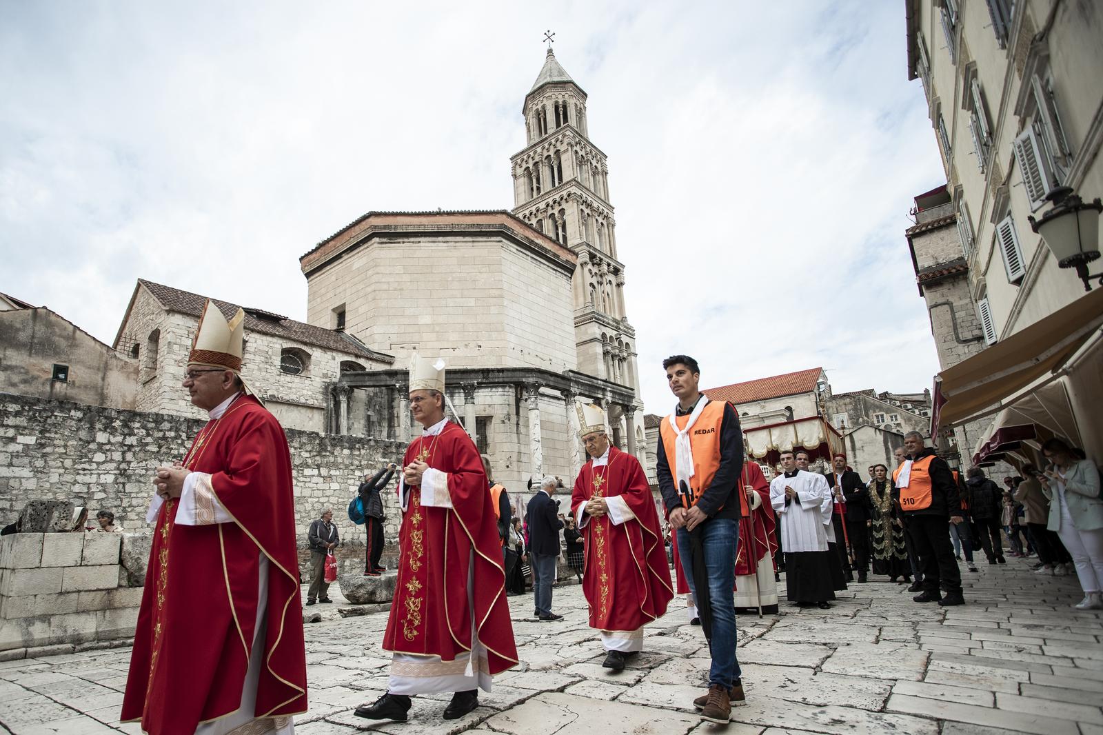 Procesija i misa u Splitu na dan zaštitnika sv. Dujma