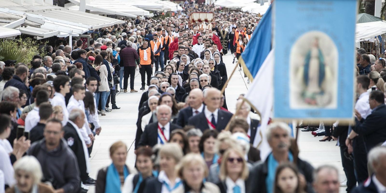 Procesija i misa u Splitu na dan zaštitnika sv. Dujma