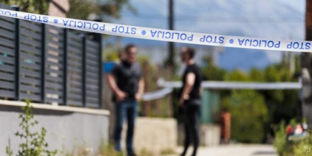 Kaštel Sućurac: Policijski očevid na mjestu gdje je sin usmrtio majku