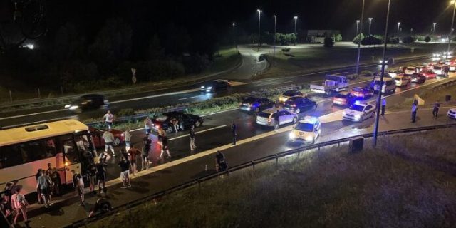 Zagreb: Torcida na povratku na autocesti napala policiju koja je uzvratila vatrenim oružjem