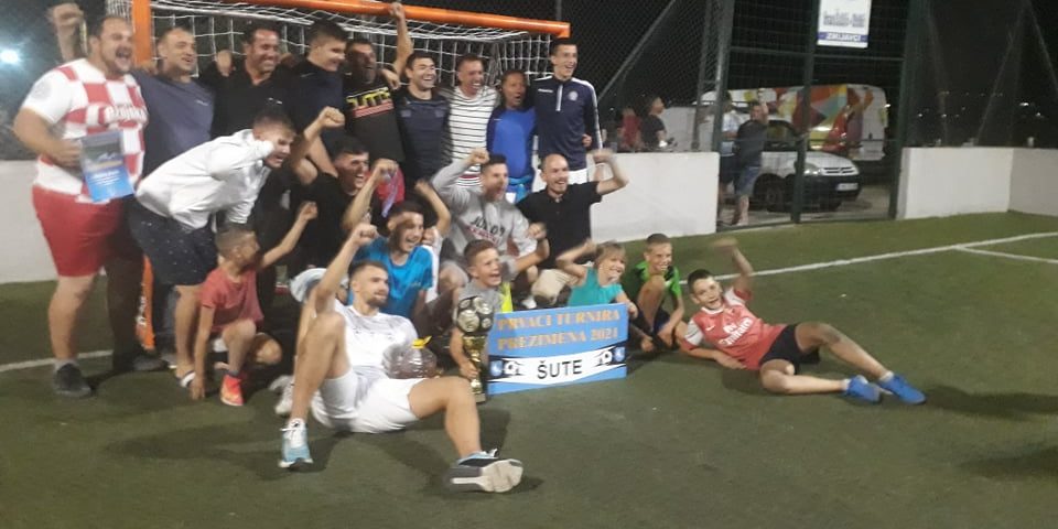 Šute pobjednici prezimena 2021
