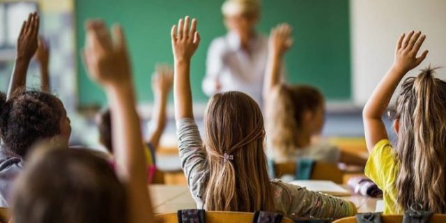 skola-768×433-1-696×392