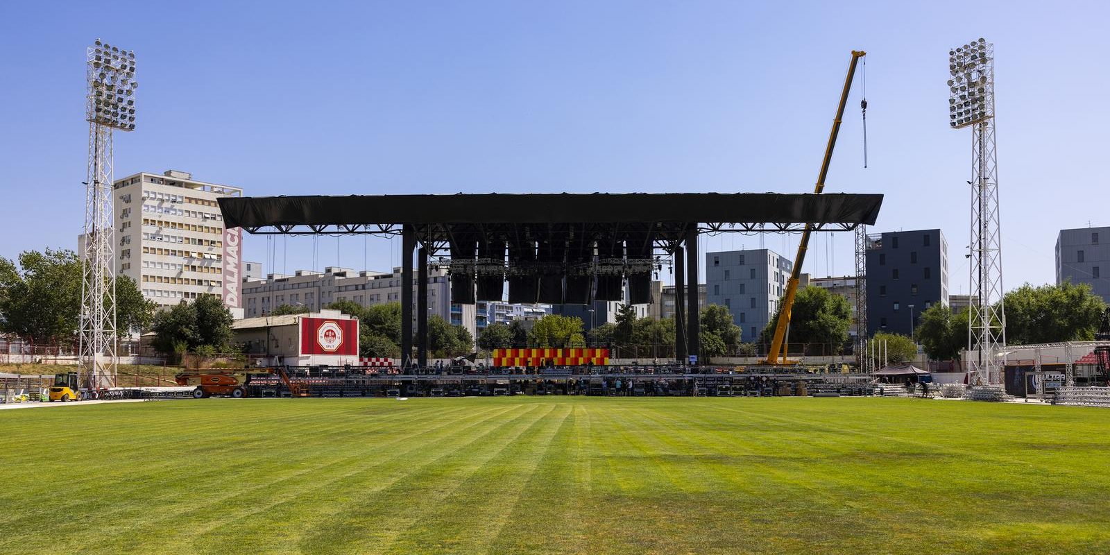 Pripremni radovi za festival Ultra