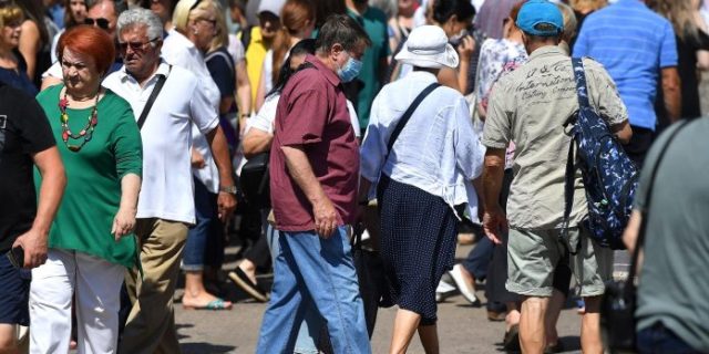 PXL_060722_94469279-696×519