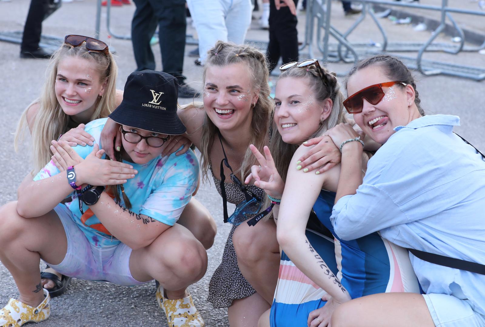 Prvi dan Ultre: Uskoro počinje festival, partijaneri stigli u Park Mladeži