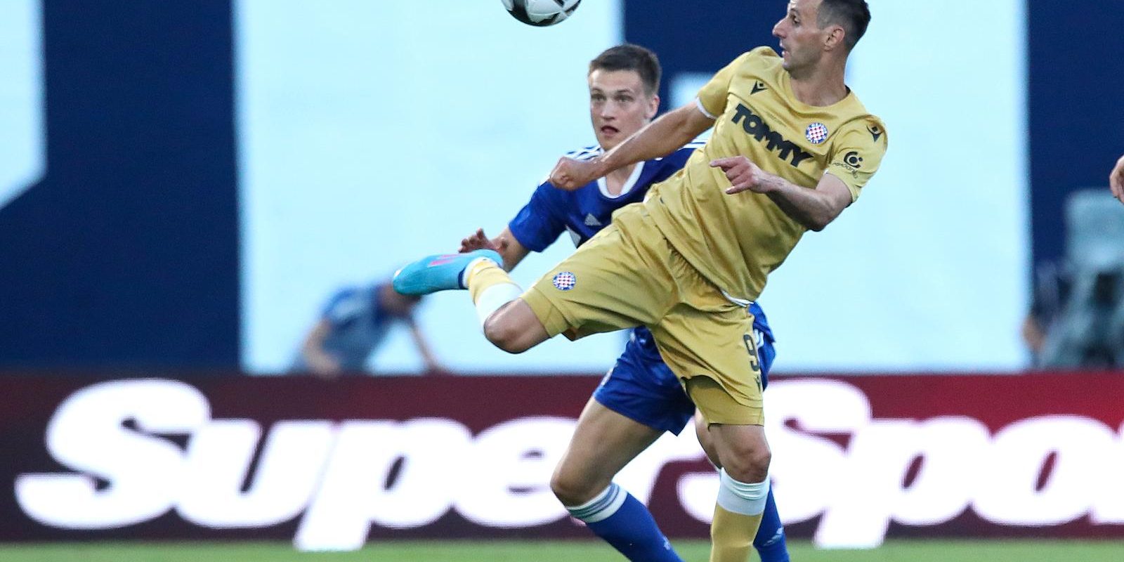Dinamo i Hajduk u utakmici Superkupa na stadionu u Maksimiru