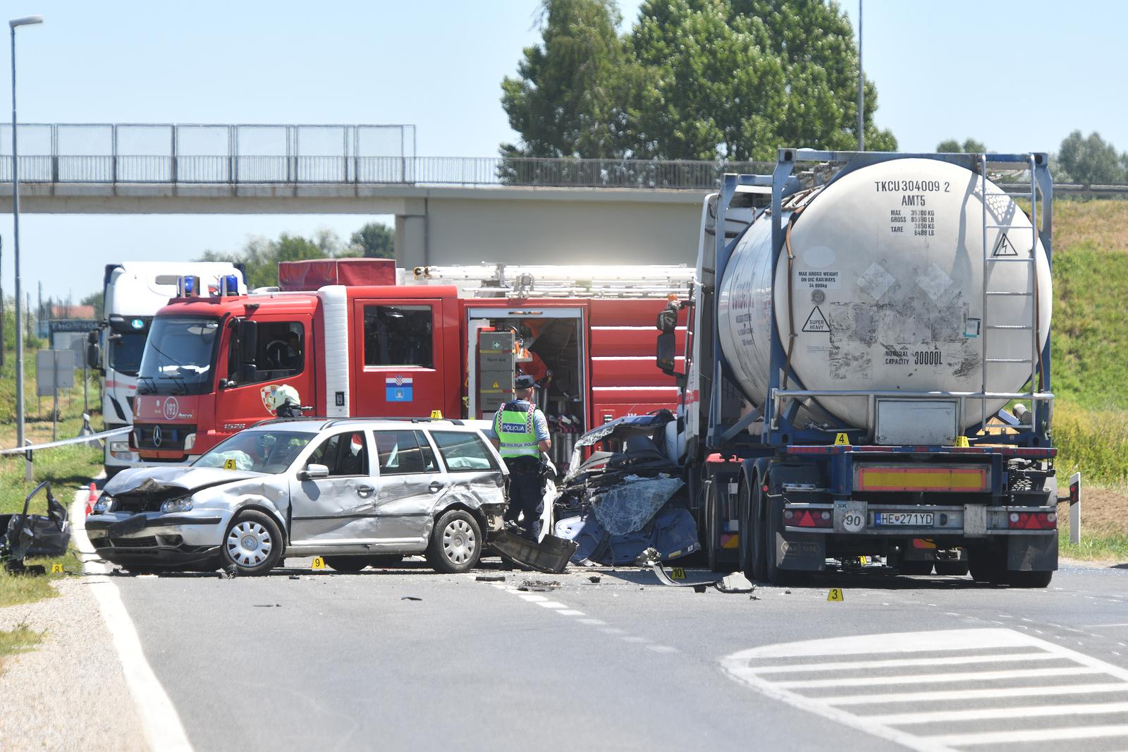 Koprivnica: U sudaru teretnjaka i tri auta poginula jedna osoba