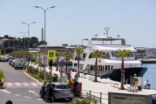 Split: Turisti u šetnji novouređenom Istočnom obalom
