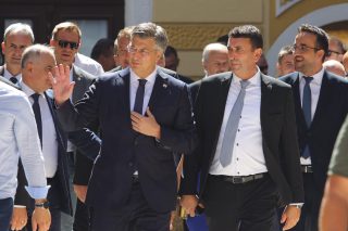 Premijer Plenković stigao je u Imotski, gdje će sudjelovati na Svečanoj sjednici