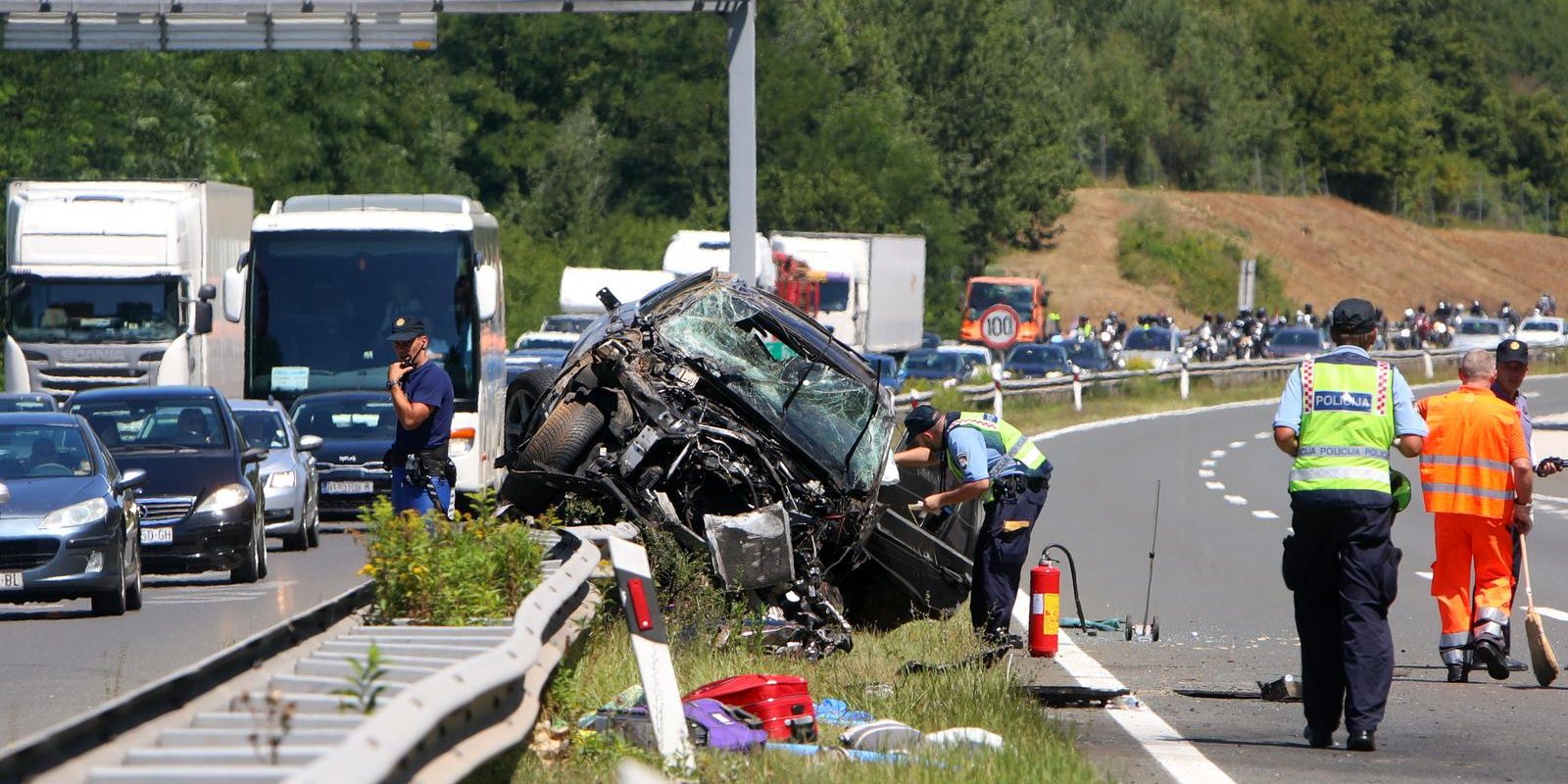U prometnoj nesreći na autocesti A1 poginula jedna osoba, više ih je ozlijeđeno