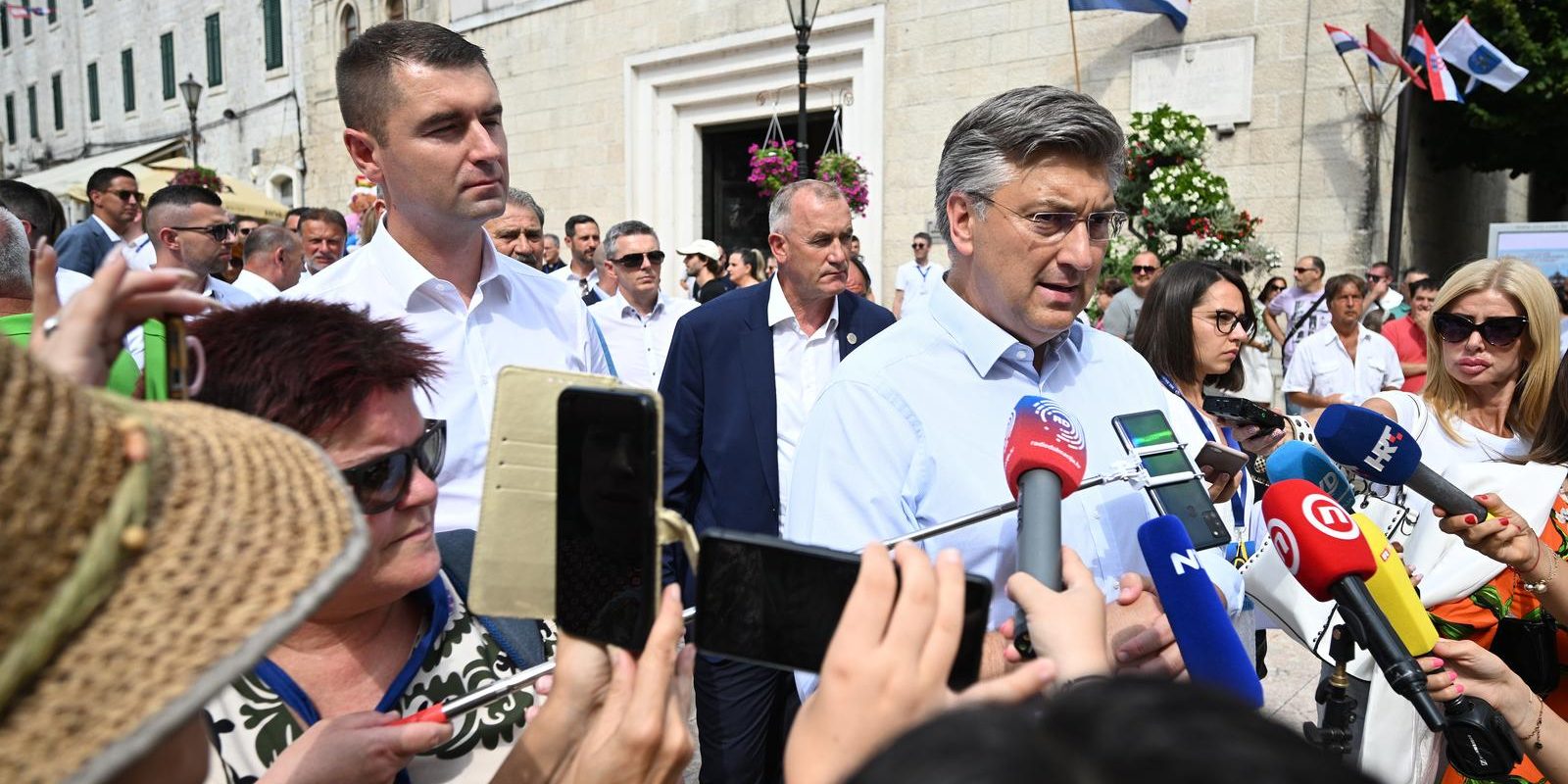 Premijer Andrej Plenković dao je izjavu za medije uoči 307. Sinjske alke