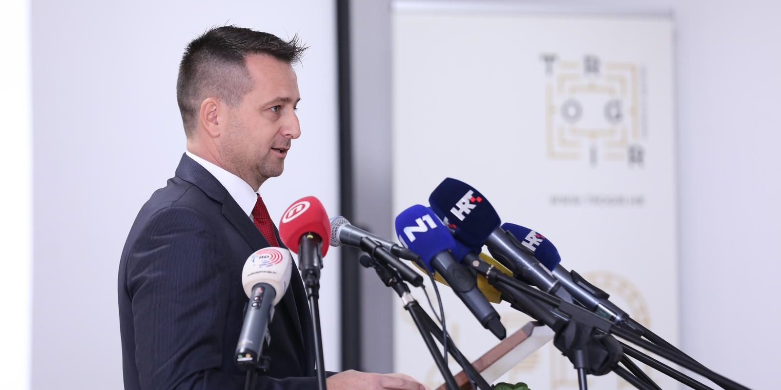 Predsjednik Zoran Milanović na svečanoj sjednici Gradskog vijeća Grada Trogira