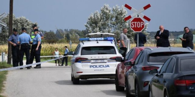 Bolfan: Žena i dvoje djece poginuli u naletu vlaka na automobil