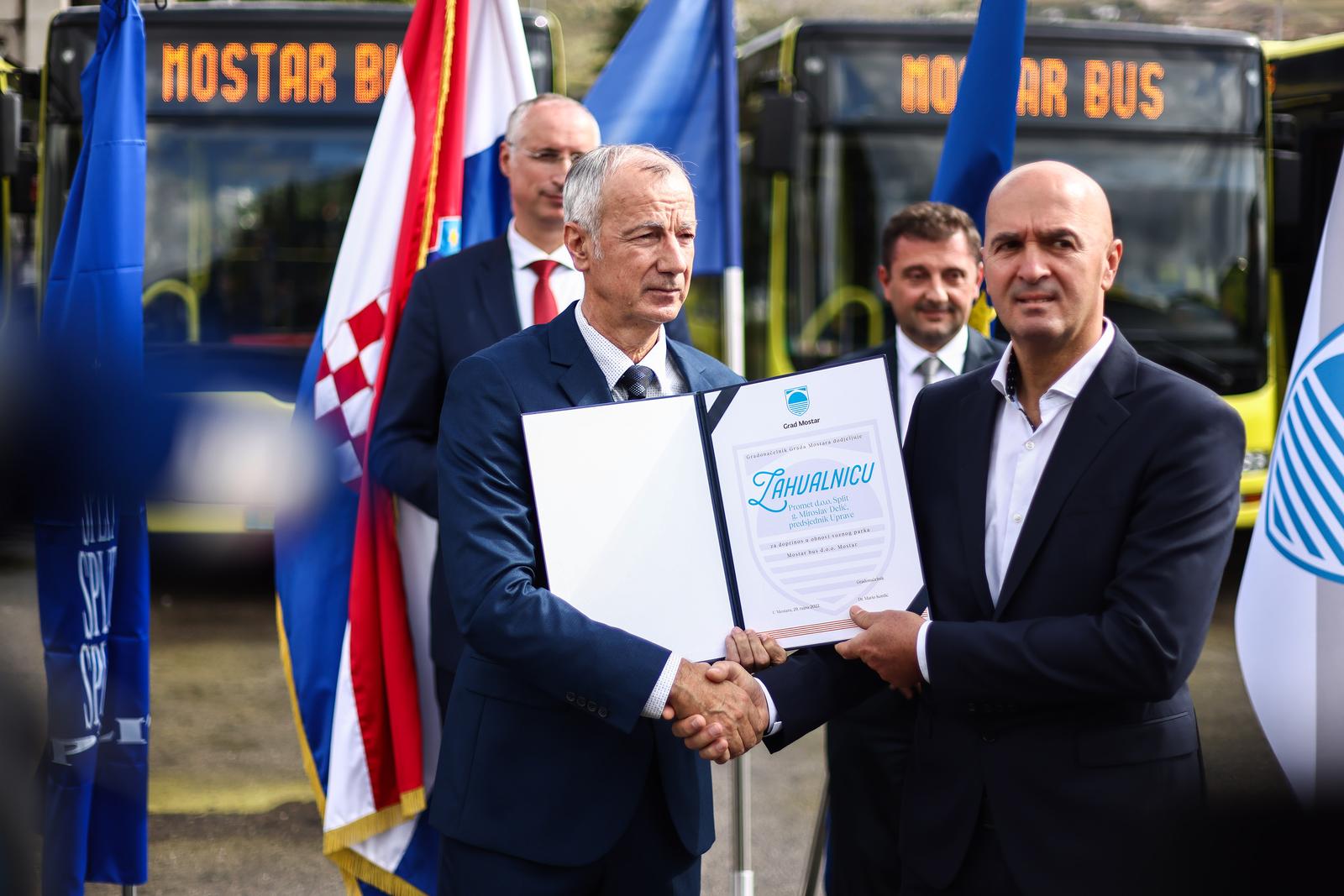Svečana primopredaja 22 autobusa koje je Split donirao Mostaru