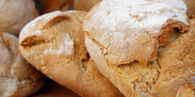 bread-gbd0aa0c76_1280-696×464