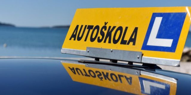 Popuštanjem mjera od sutra s radom kreću i auto škole