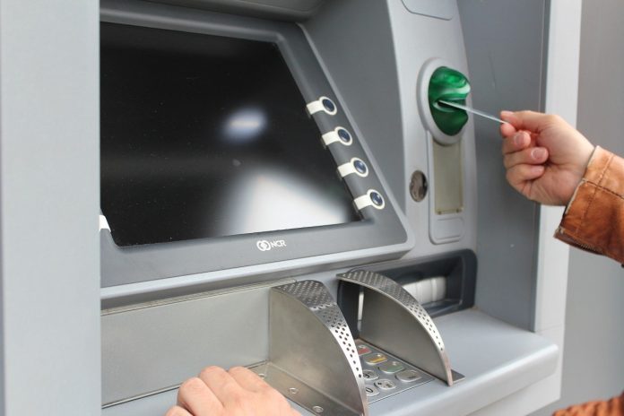 atm-1524870_1280-696×464