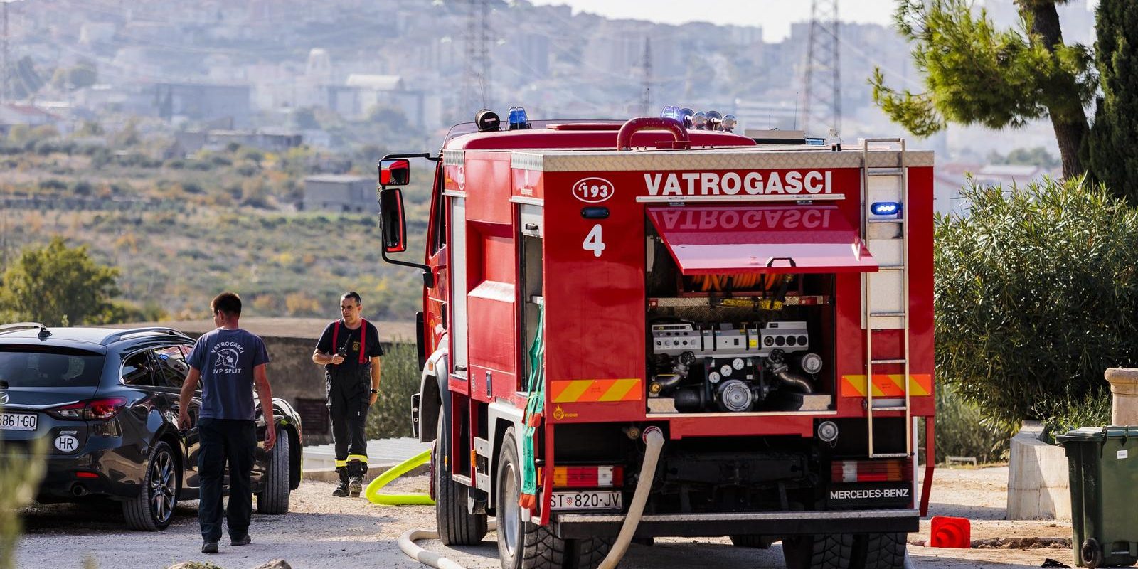 Split: Buknuo požar u blizini odlagališta otpada Karepovac