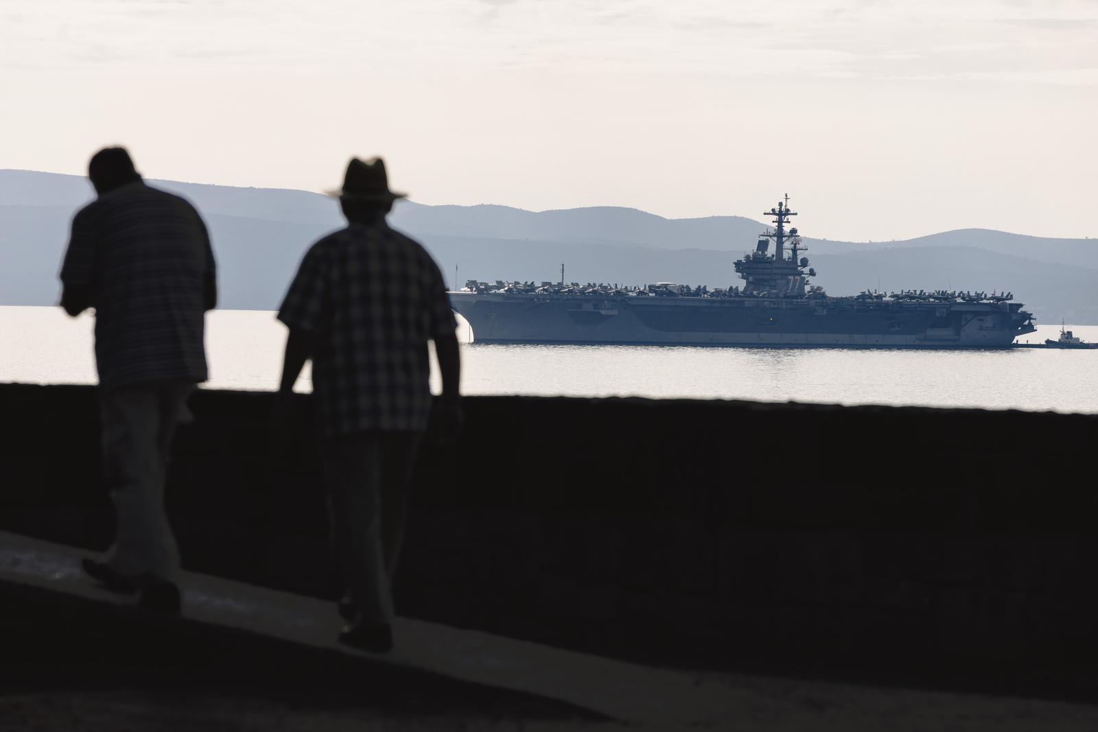 U Split uplovio najveći američki nosač aviona USS George H.W. Bush