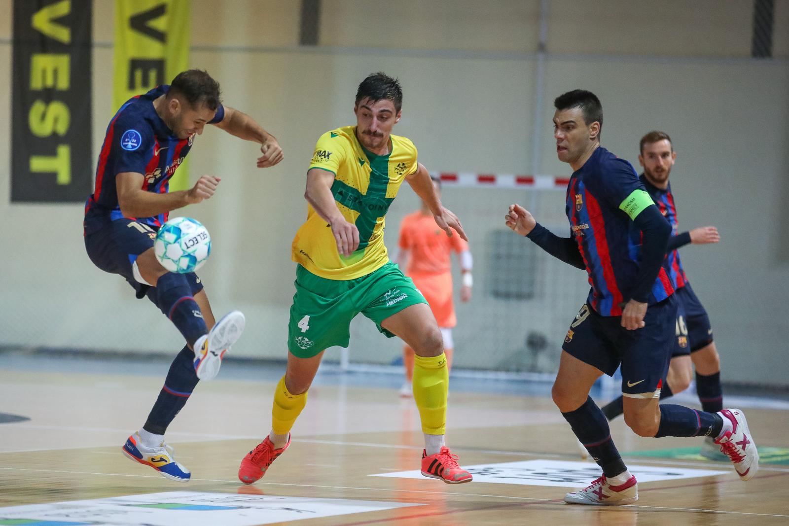 Pula: Elitna runda UEFA Futsal Lige prvaka, Barca – Pula