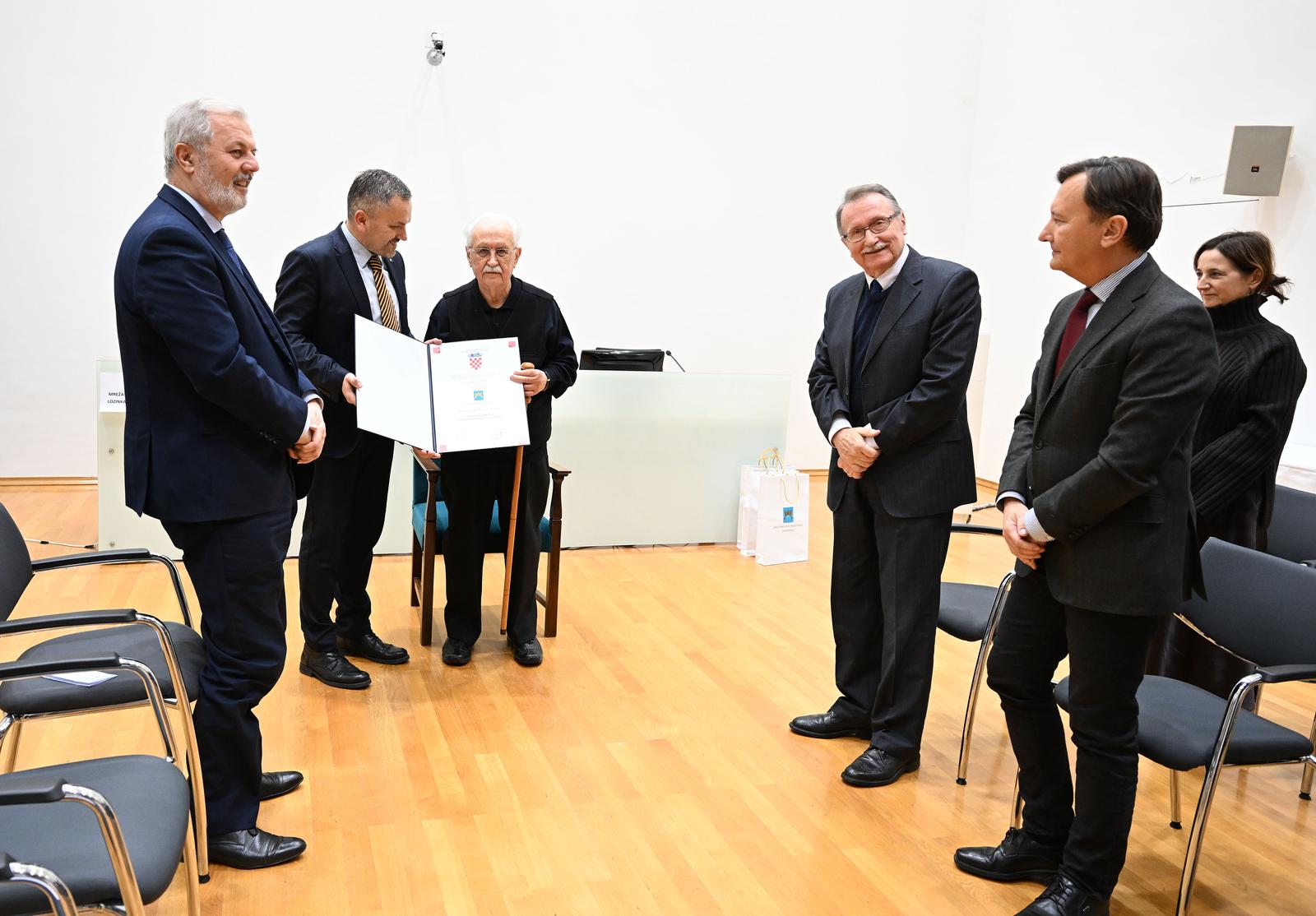 Zagreb: Ivanu Aralici uručena Povelja Splitsko-dalmatinske županije