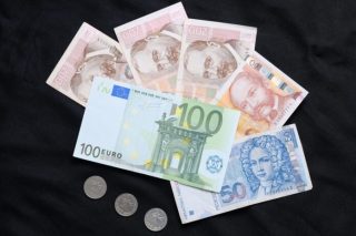 Kuna će biti zamijenjena eurom po fiksnom tečaju konverzije koji iznosi 7,53450 kuna za 1 euro