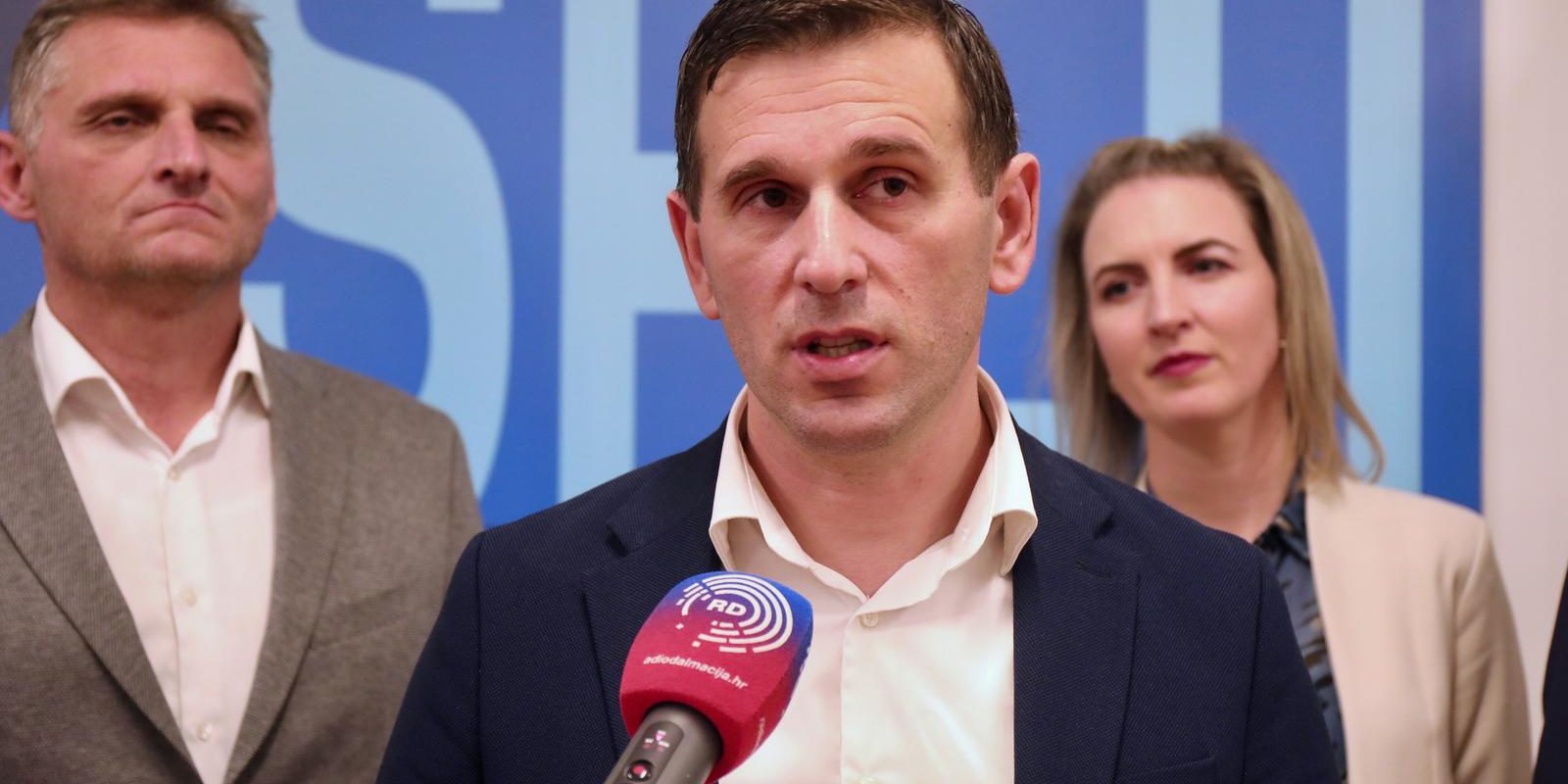 Split: Tomislav Šuta dao izjavu za medije nakon dobitka na izborima za predsjednika gradskog ogranka stranke