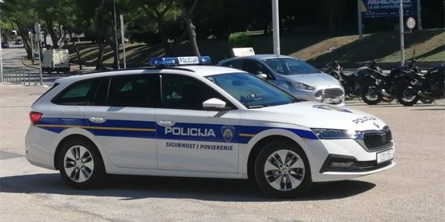 policijski auto