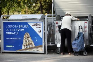 Split: Kontejneri za mješoviti komunalni otpad na Bačvicama
