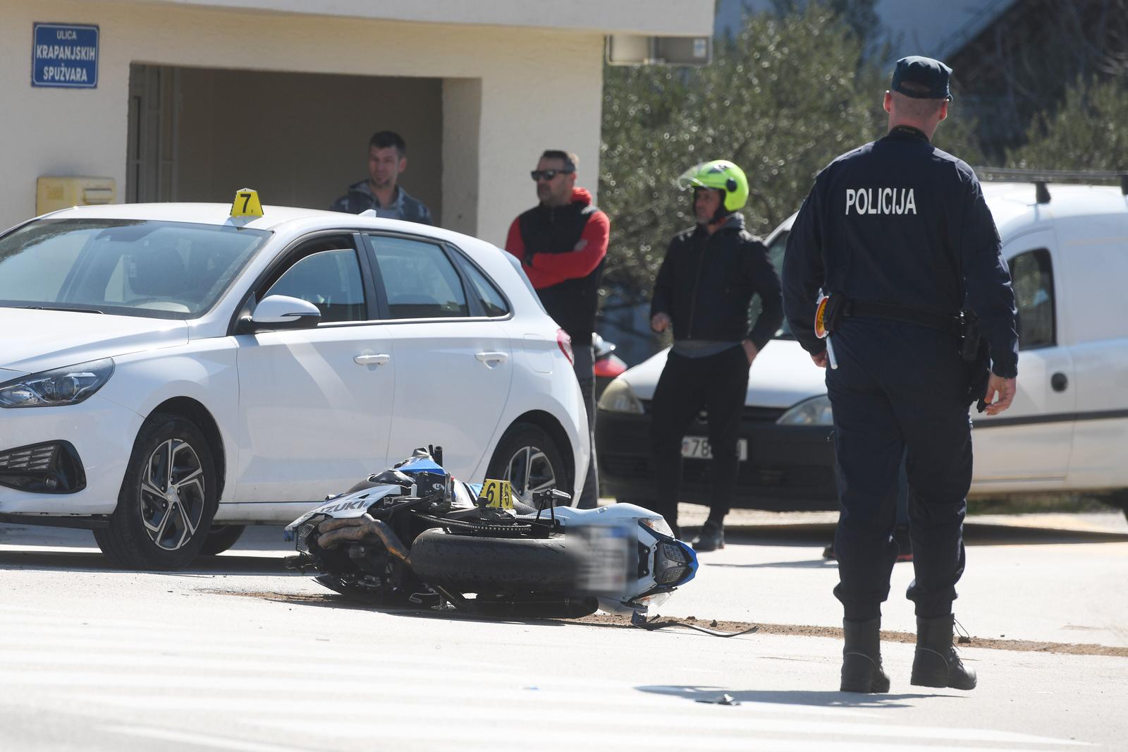 ibenik: Prometna nesre?a na Jadranskoj magistrali u kojoj su sudjelovali motor i automobil
