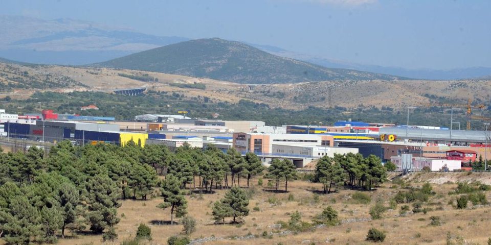 Dugopolje: Reporta�a o poslovnoj zoni
