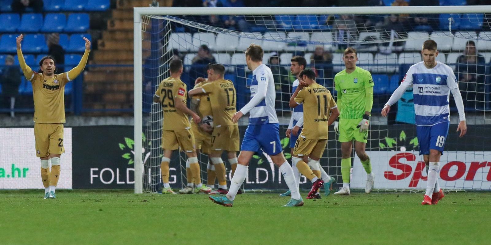 Osijek: Utakmica između Osijeka i Hajduka u 25. kolu Prve HNL