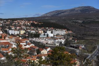 Panorama grada Drniša
